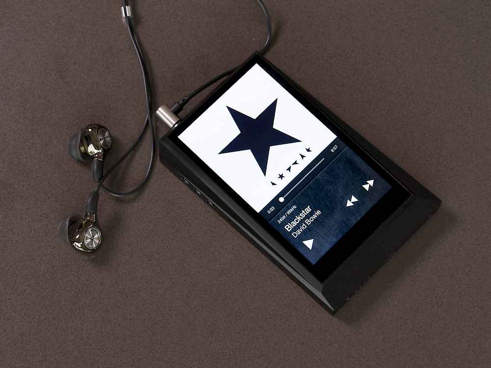 Astell & Kern AK300